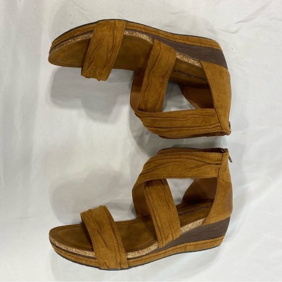 Pierre Dumas Women’s Faux Suede Wedge Criss Cross Strap Sandal - Picture 4 of 8